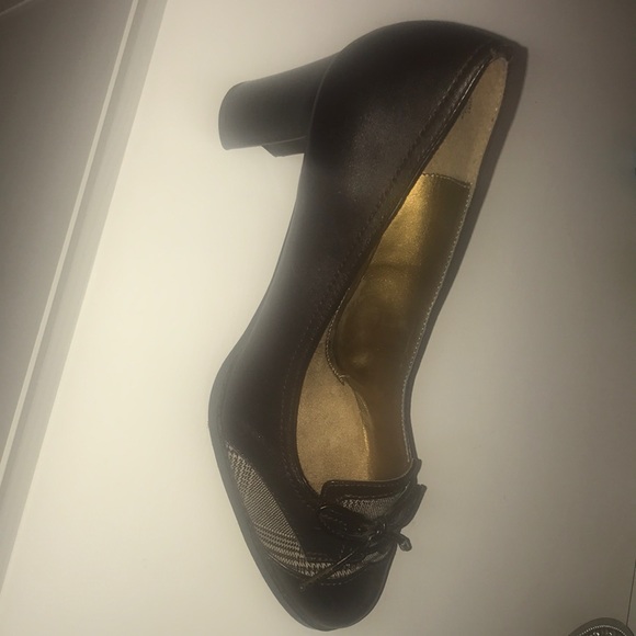 Plaid Bow Detail Dockers Heel - Picture 6 of 6